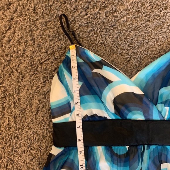 Le Chateau dress, size: Small, Multi-coloured - Blues, white, black - Picture 8 of 10